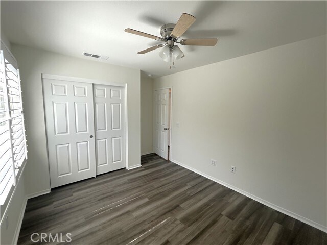 Building Photo - 253 S Vermont Ave