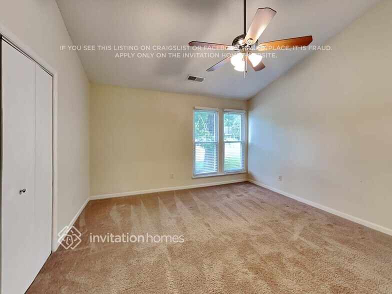 Building Photo - 1213 Realm Ln
