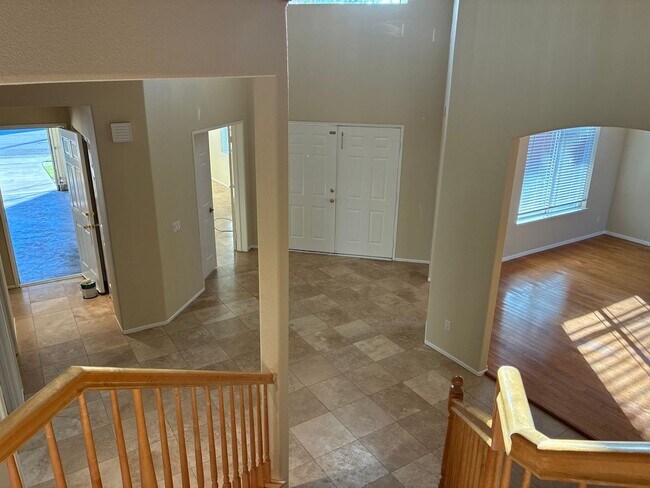 Building Photo - Stunning 4-bedroom hilltop residence nestled in the desirable upper Corona