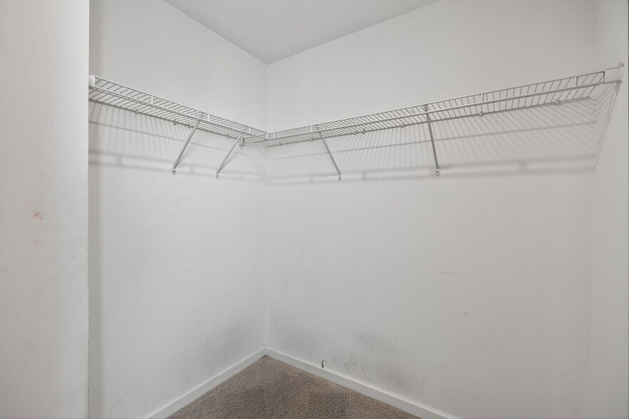 Building Photo - 419 Matera Dr NW
