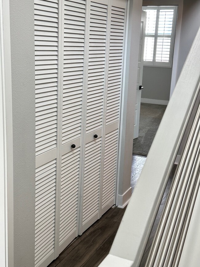 Building Photo - Cessna Lane