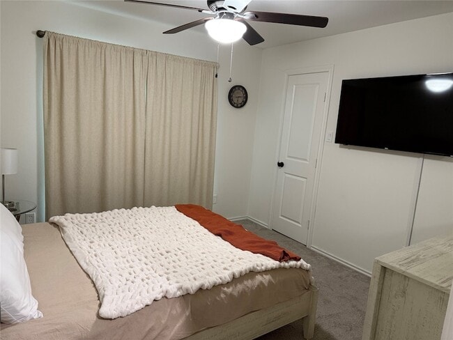 Building Photo - 1504 Summertree Ct