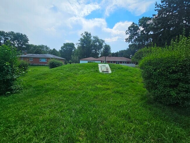 Building Photo - 7056 Osage Rd