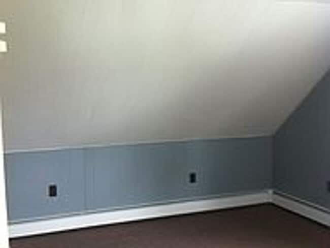 Building Photo - AVAILABLE JUNE - 3 Bed, 1 Bath Updated Home!