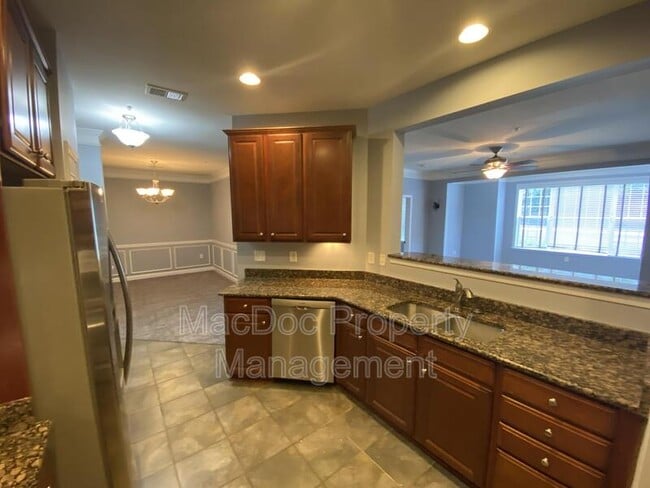 Building Photo - 621 Cobblestone Blvd