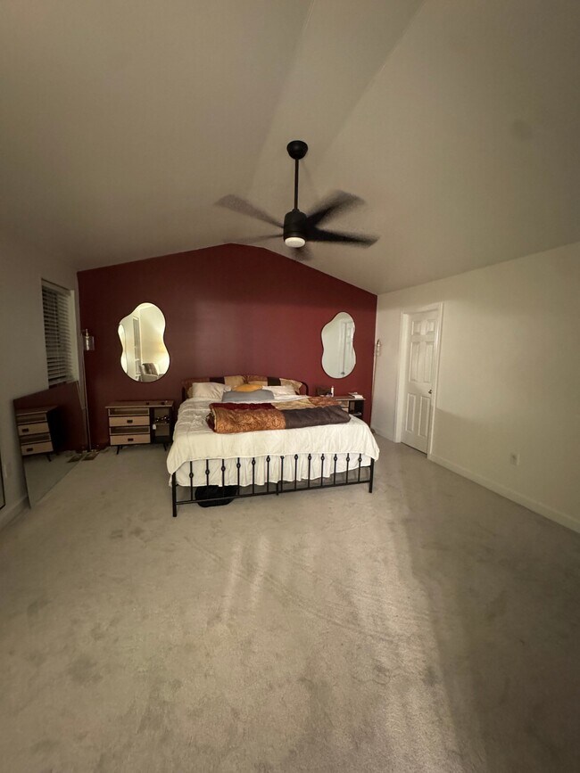 Building Photo - 1017 Antonio Dr