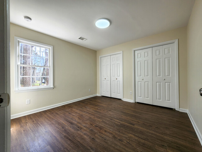 Building Photo - 2485 Zachary Woods Dr NW