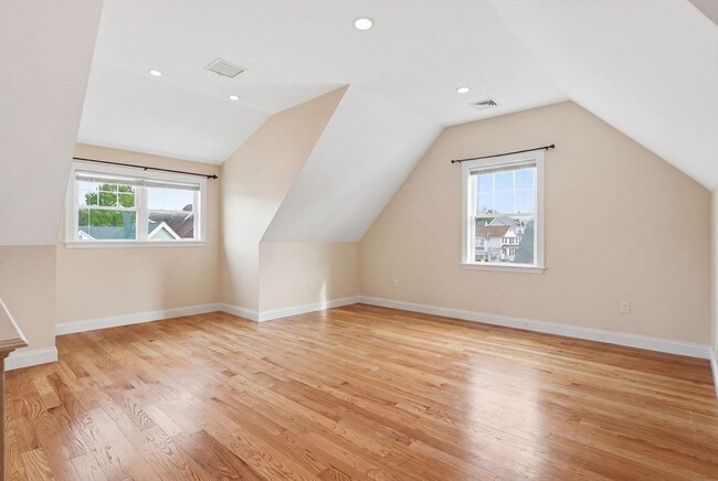 Building Photo - 23 Winship St