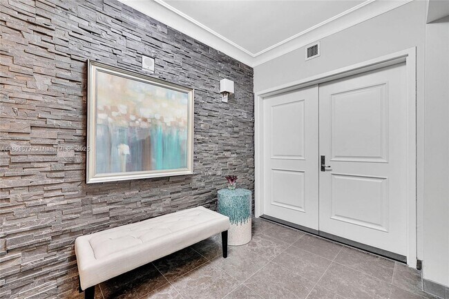 Building Photo - 3101 S Ocean Dr