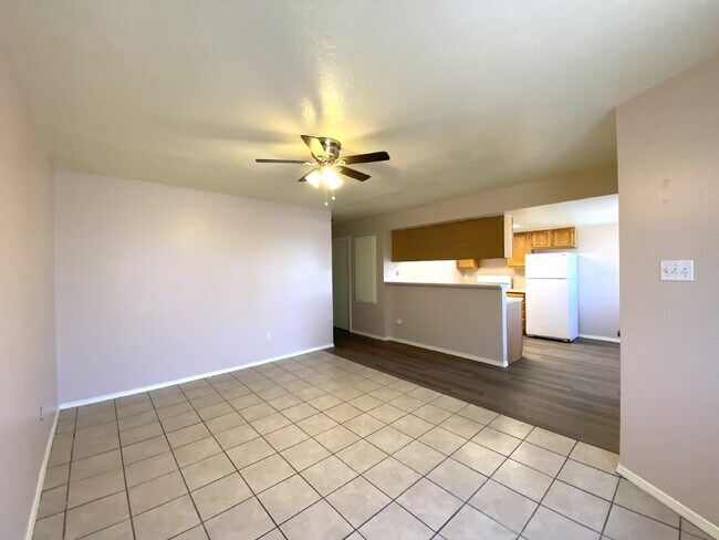 Building Photo - 2BR/1Bath - 4 Plex in Rio Rancho