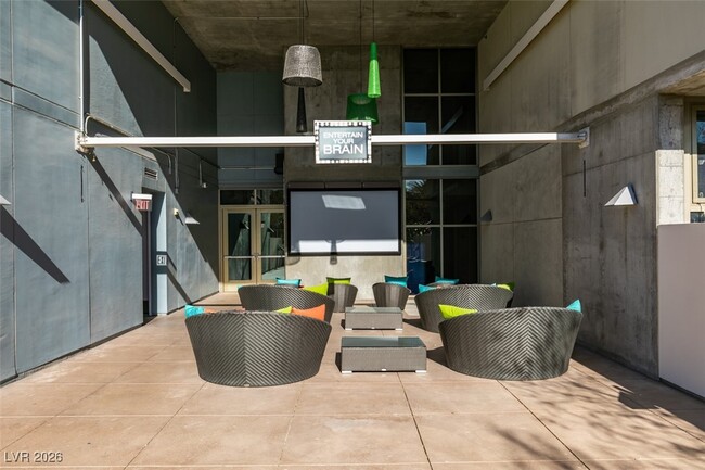 Building Photo - 353 E Bonneville Ave