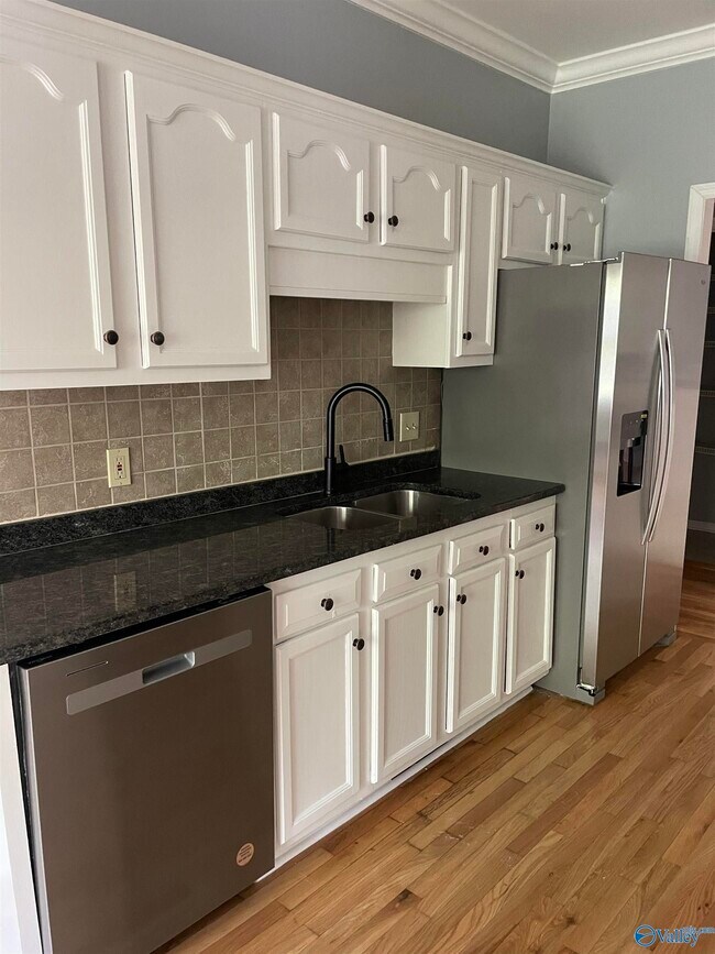 Building Photo - 108 Suffolk Dr