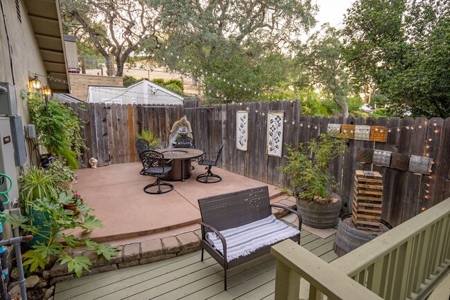 Building Photo - Executive Westside Paso Robles Home