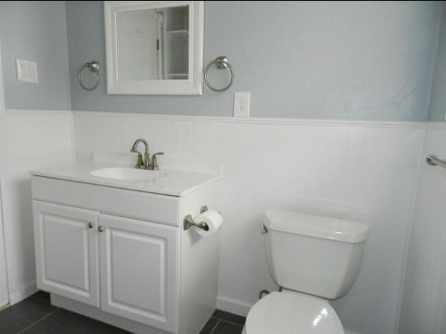 Building Photo - 6411 NW Compass Dr