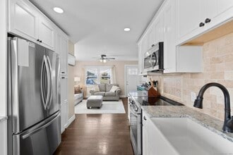 Building Photo - 27 Strathmore Rd