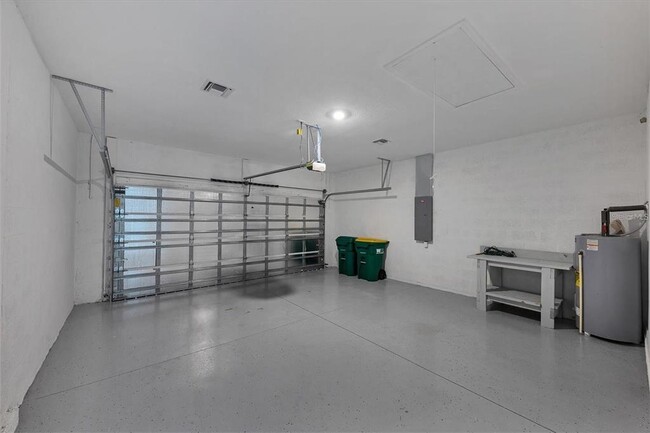 Building Photo - 14772 Ponce De Leon Trl