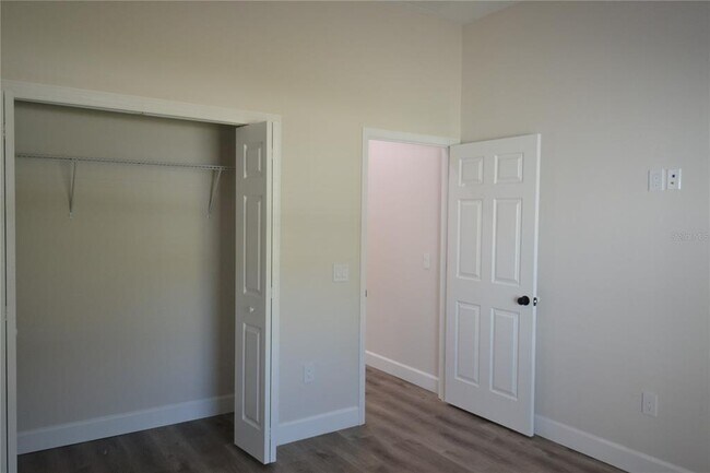 Building Photo - 6474 Taylor Ct