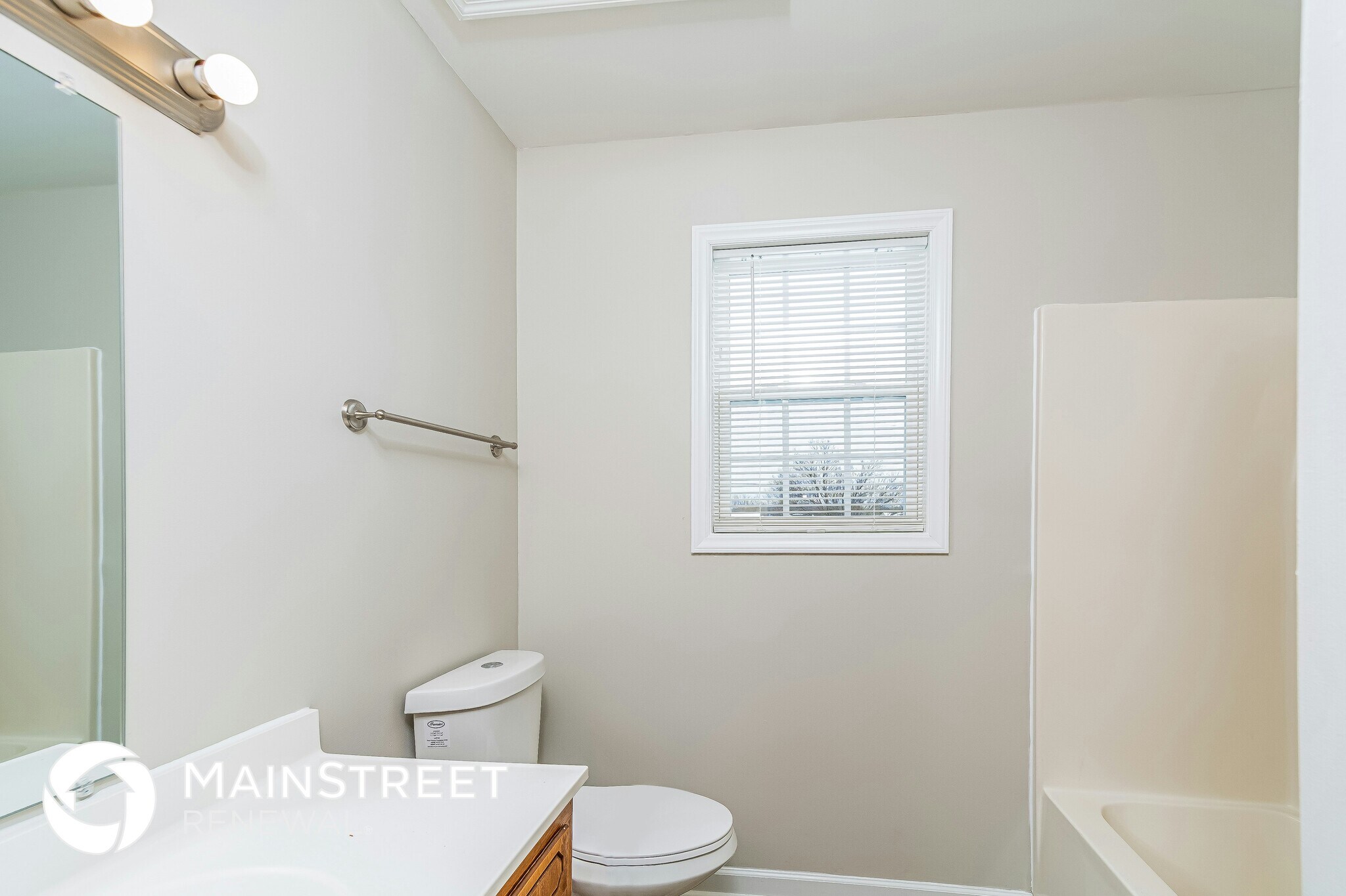 Building Photo - 10 Katz Ln