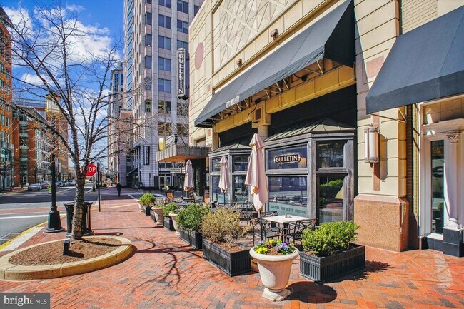 Building Photo - 12170 Abington Hall Pl