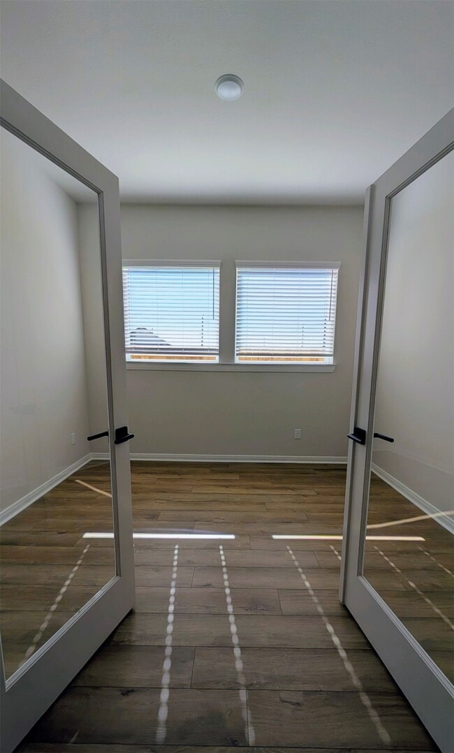 Building Photo - 31814 Blossom Ln