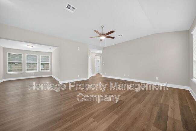 Building Photo - 15535 Comanche Deer