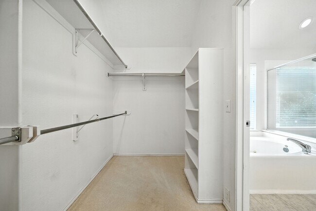 Building Photo - 3106 Windemere Park Ln