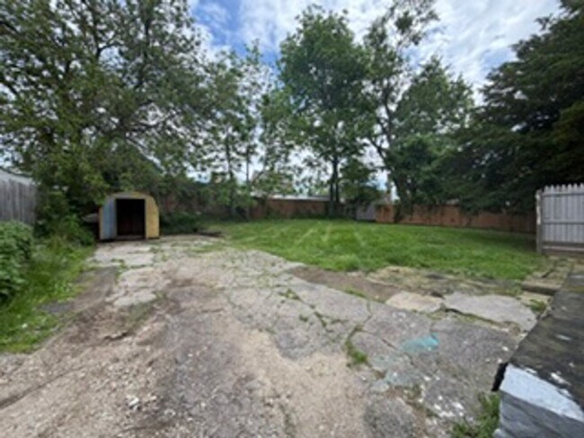 Building Photo - Move-In Ready 3-Bedroom Home with Large Yard and Great Everyday Features