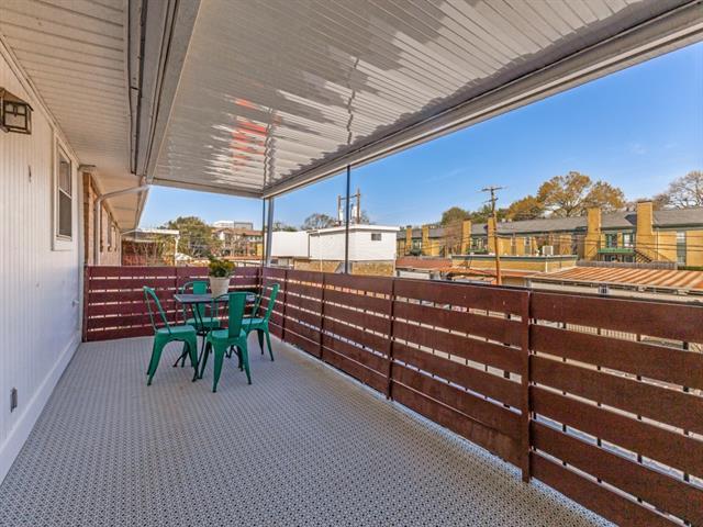 Building Photo - 6037 Sandhurst Ln