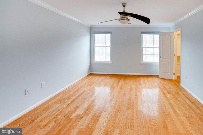 Building Photo - 938 Herons Run Ln