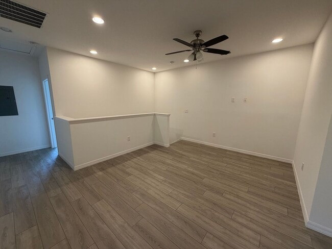 Building Photo - 8191 Mosaic Ln
