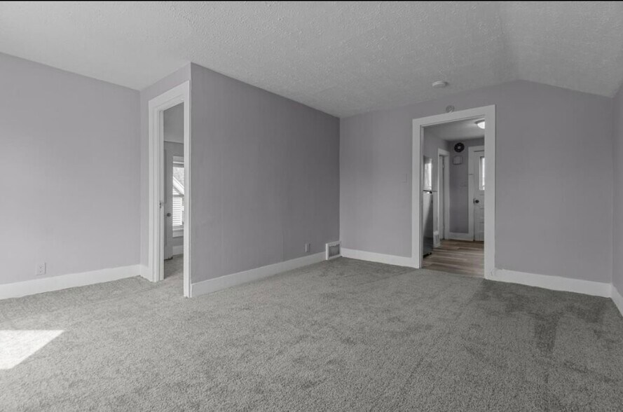 Building Photo - 97 Hamilton Pl