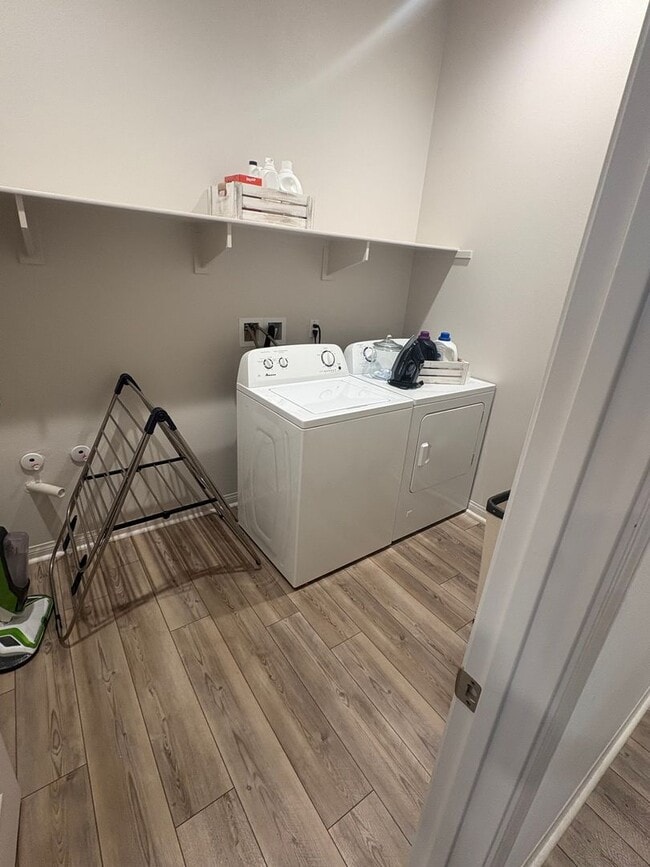 Building Photo - Beautiful home Bedford community!