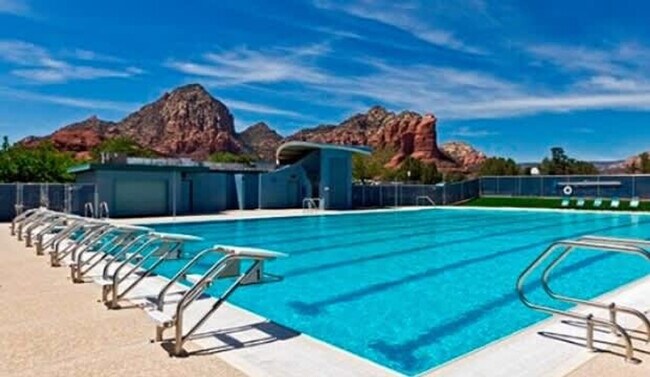 Building Photo - 30 Sycamore Canyon Rd