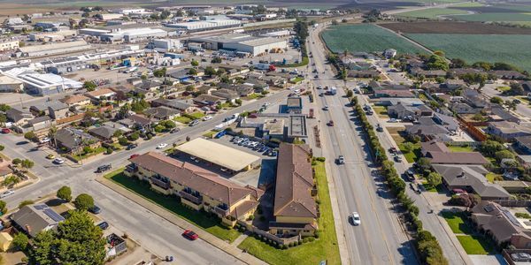 Building Photo - Sea Breeze Apartments