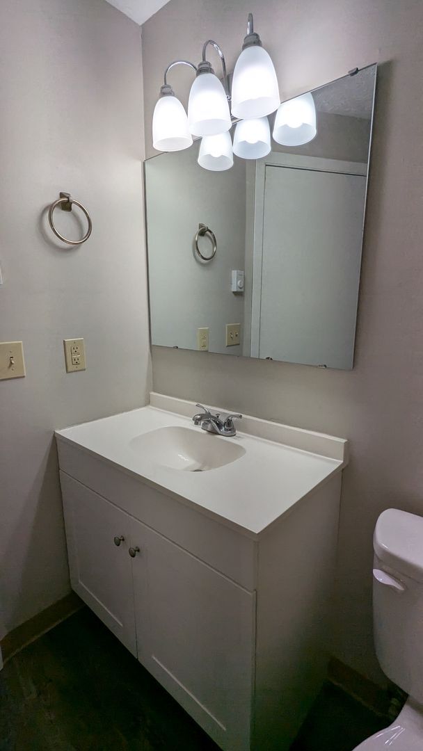 Building Photo - MN Cedar Village (819)