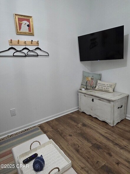 Building Photo - 8661 Shell Sink Dr