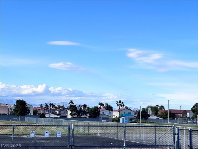 Building Photo - 1098 Havenworth Ave