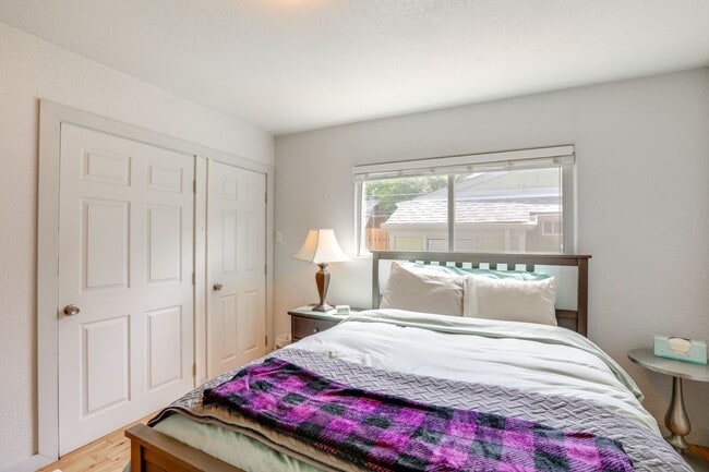 Building Photo - Charming 2Bed 2bath House in Denver
