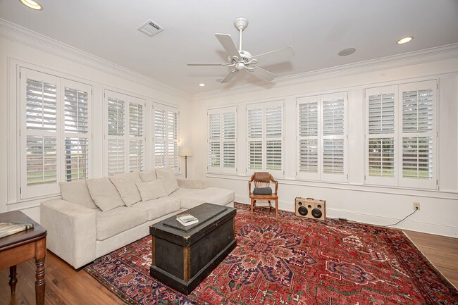 Building Photo - Coastal Living at Its Best – Fully Furnish...