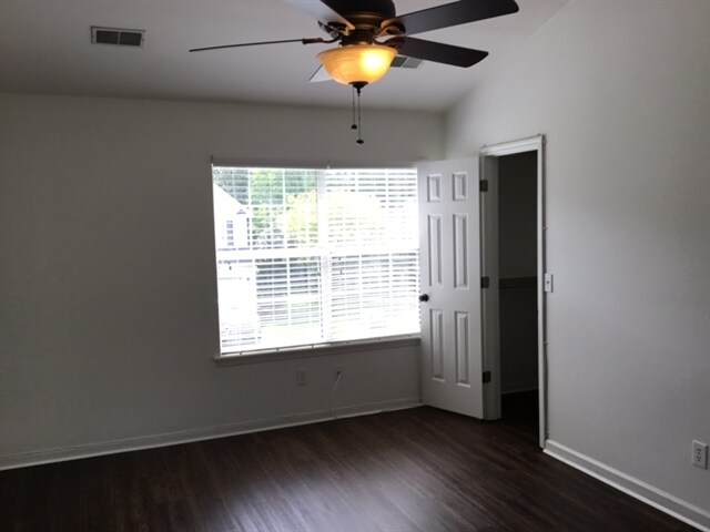 Building Photo - 328 Rice Bay Dr