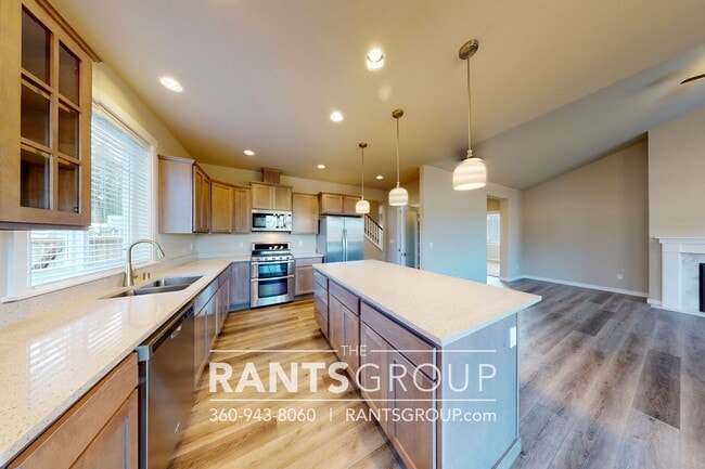 Building Photo - Steilacoom Ridge! Easy I5 Access!