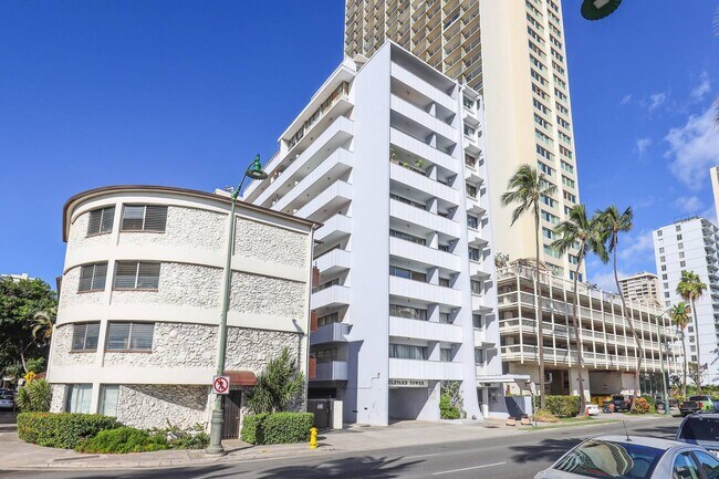 Building Photo - 2281 Ala Wai Blvd