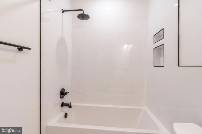 Building Photo - 1601 Frankford Ave