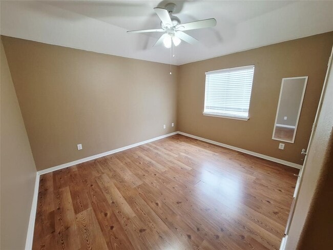 Building Photo - 2122 Wheaton Trail