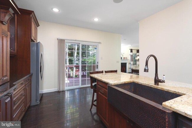 Building Photo - 22 Stonewall Cir