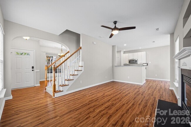 Building Photo - 2330 Mirage Pl