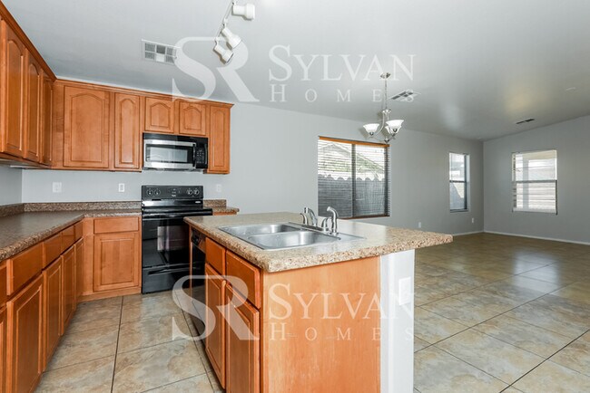 Building Photo - Lease today! No extra charge for contentment and relaxation!