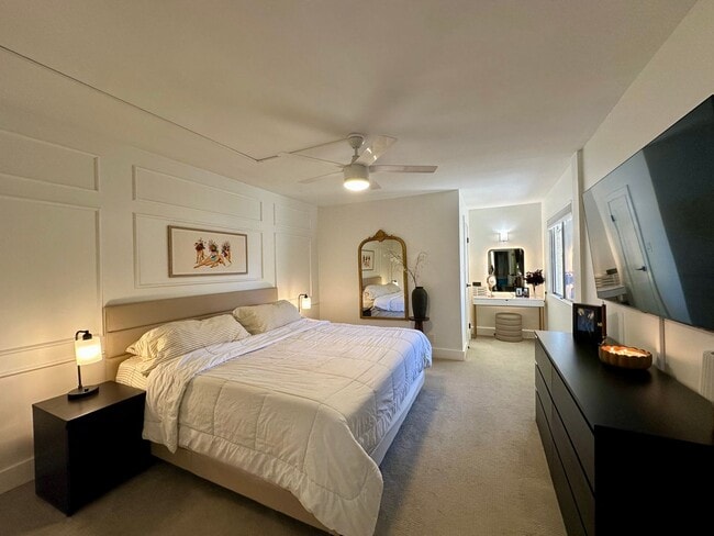 Building Photo - Beautiful 2-bedroom, 2-bathroom home nestled in the vibrant heart of Scottsdale. ALL UTILITIES IN...