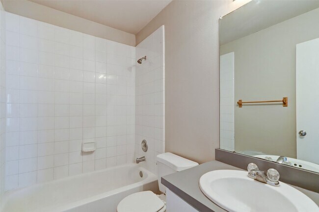 Building Photo - 7519 Kennemer Dr