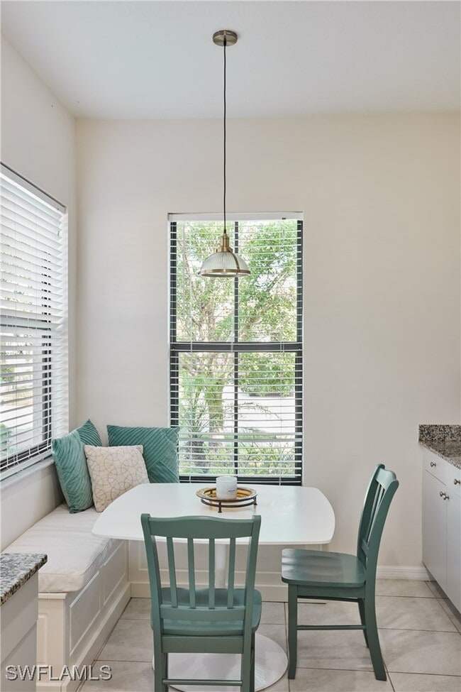 Building Photo - 5563 Useppa Dr